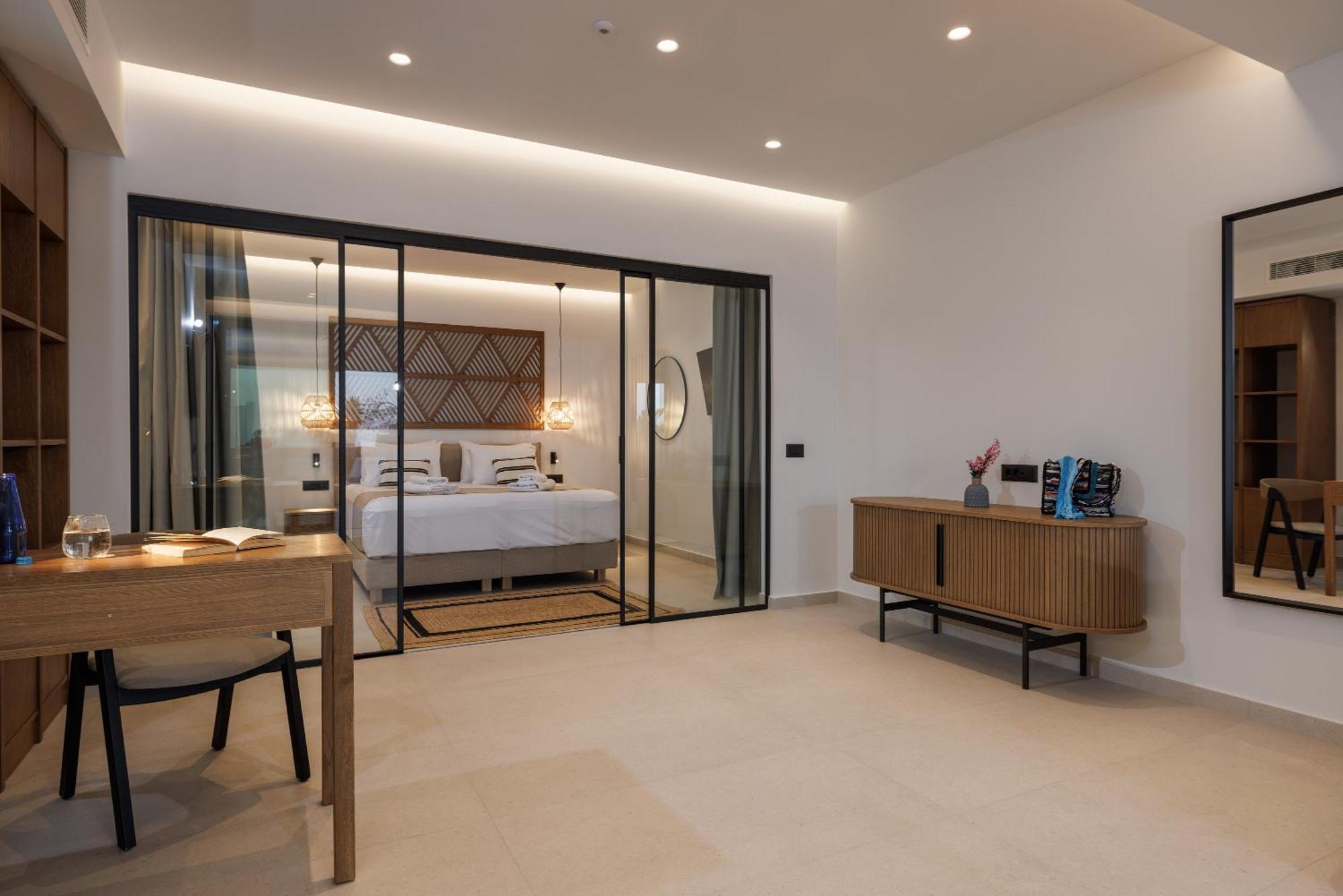 Deos Luxury Suites - Adults Only Khersónisos Eksteriør bilde