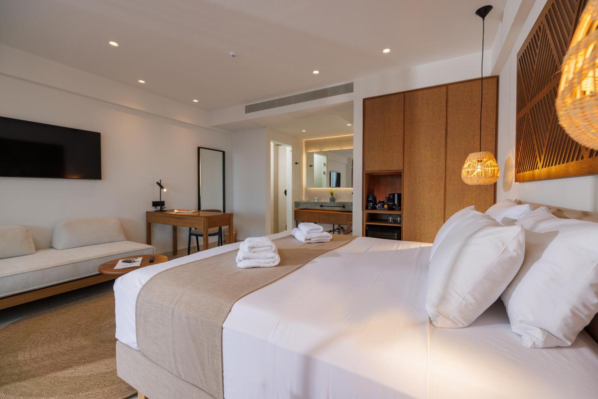 Deos Luxury Suites - Adults Only Khersónisos Eksteriør bilde